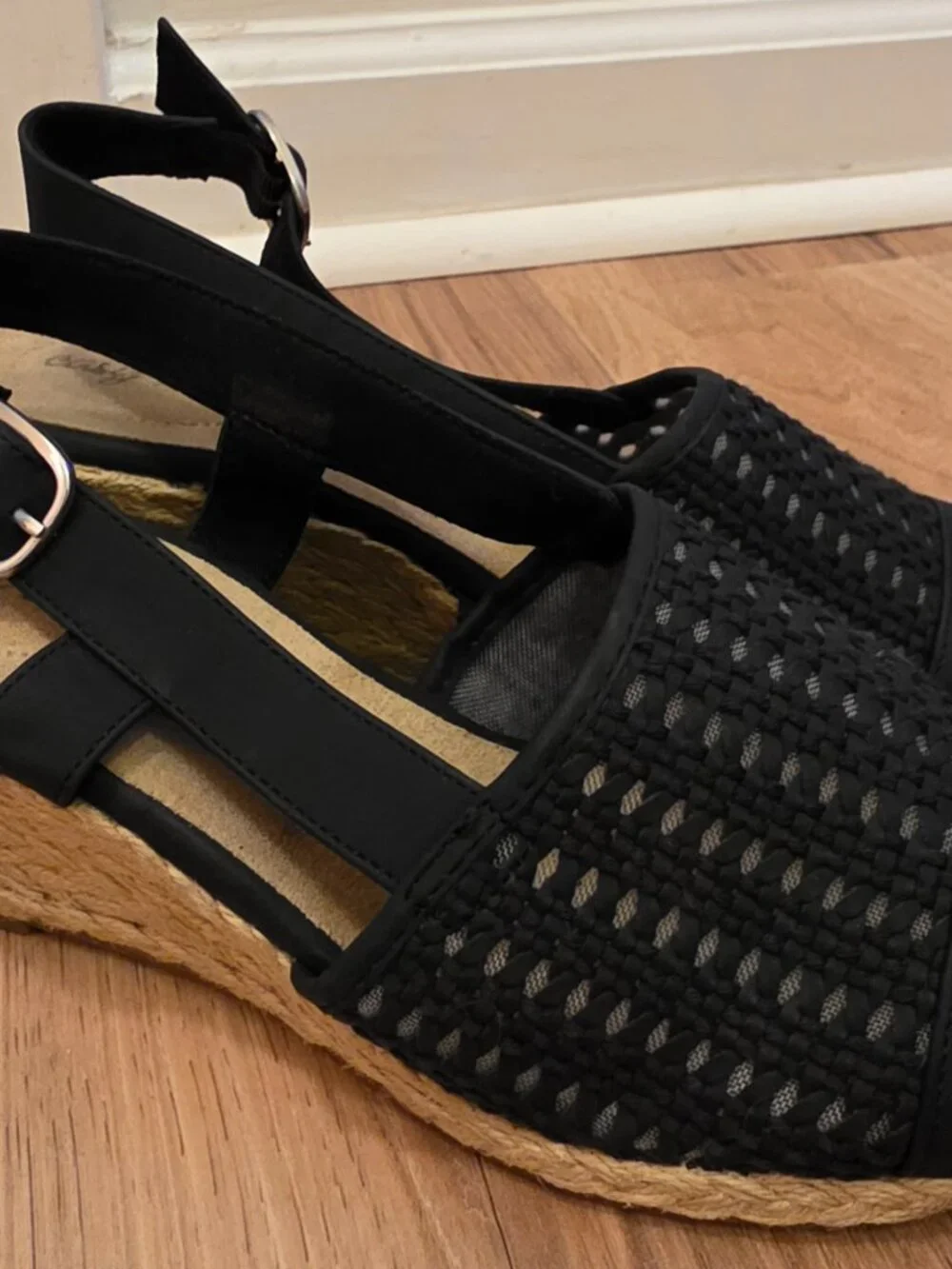 Easy Street Black Espadrille Wedge Slingback Sandals Size 9M Woven Mesh
